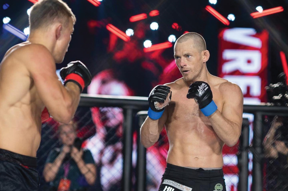 Jesse Arnett says it took Ali Alqaisi a month to sign the contract, vows to finish him inside three rounds in UAE Warriors 30 main event